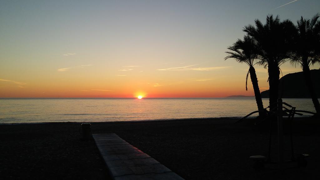 Apartamento Con Vista Al Mar A 3 Minutos De La Playa! Spacious Beach Apartment 3 Min To The Beach La Herradura  Luaran gambar